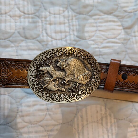 Vintage Men`s Award Design Medals Leather belt with solid brass Racoon buckle 32 - Picture 15 of 15